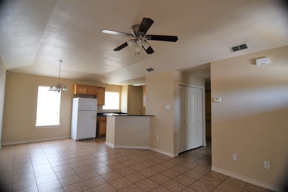 Los Balcones : 3001 Corpus Christi St, Laredo, TX 78043